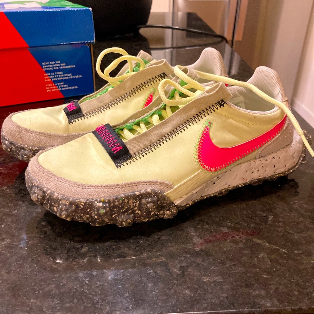 Nike sneakers for women